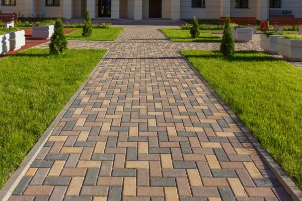 Cost of Paving Stones Installation in South Lyon